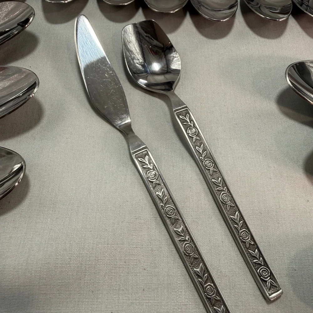 Mexicali Rose 82 Piece Replacement/ Supplemental Stainless Steel Floral 70s VTG